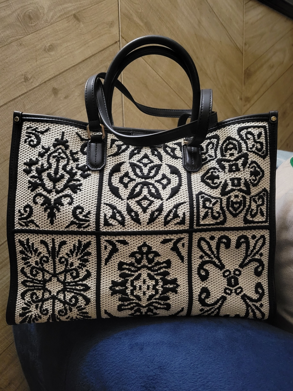 Viola Castellani Black/Cream Woven Tote Bag